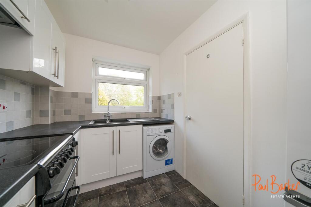4-Cranmore-Court-1010.jpg