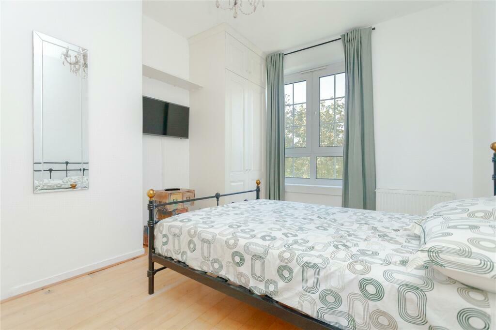 prusom bed 1.jpeg
