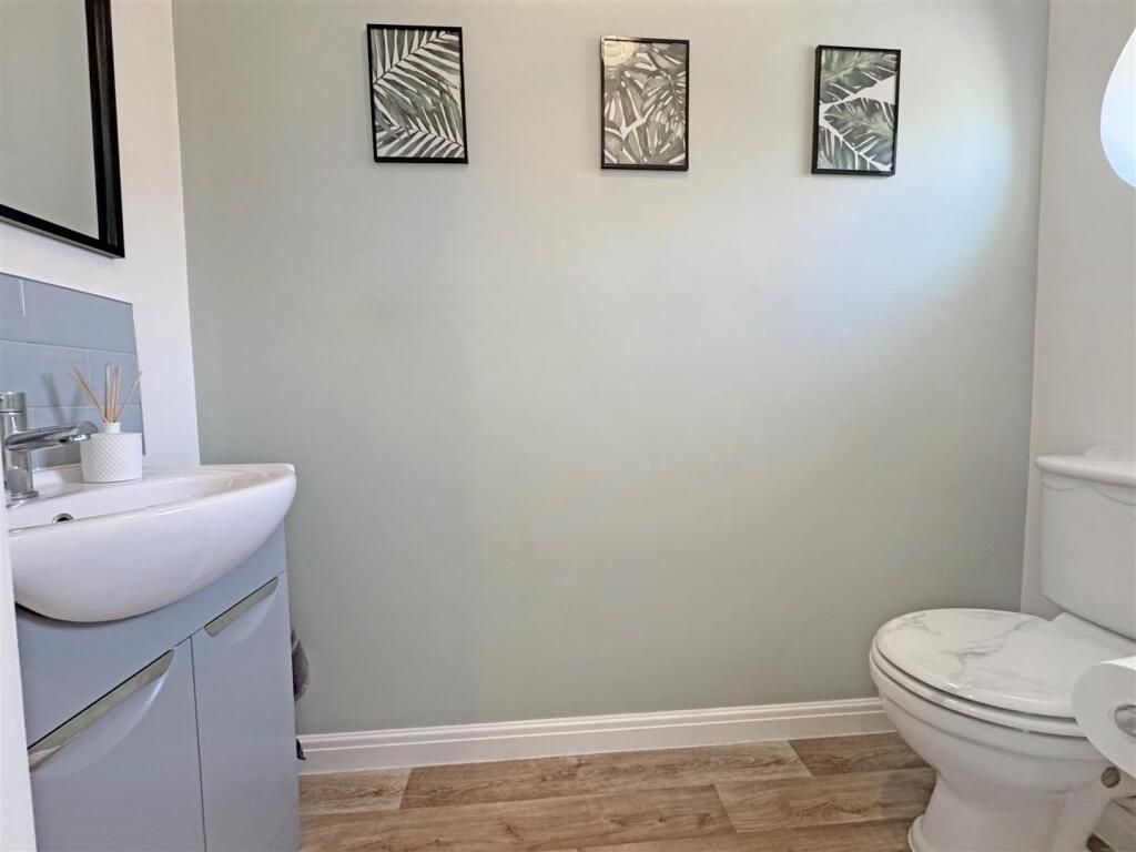 Ground Floor Wc