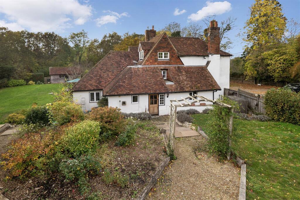 The Artichoke, Park Rd, TN11 9SR 005.jpg