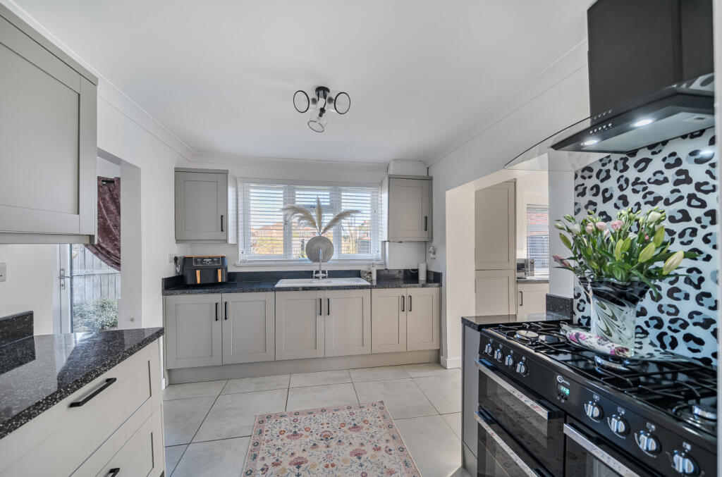 138463576925a43658e1d