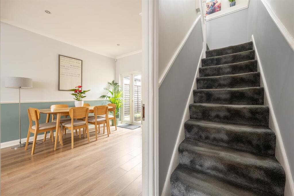 Downstairs-HAllway.jpg