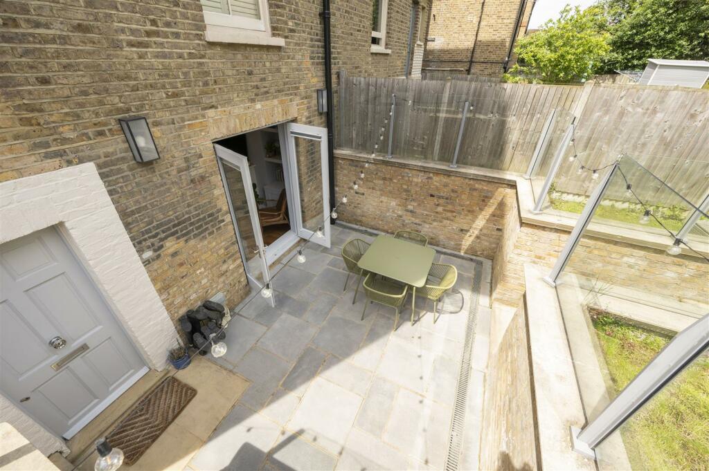Garden Flat, 29, Homefield Road London16.jpg