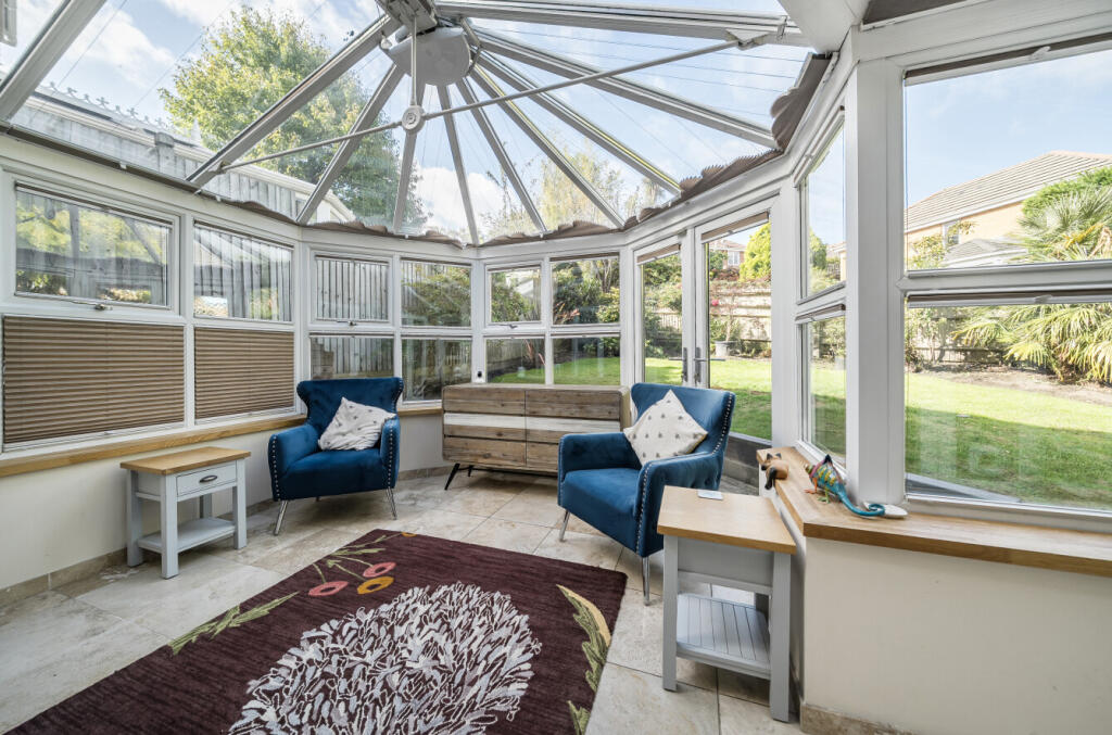 1355513-4-68c7e2e...