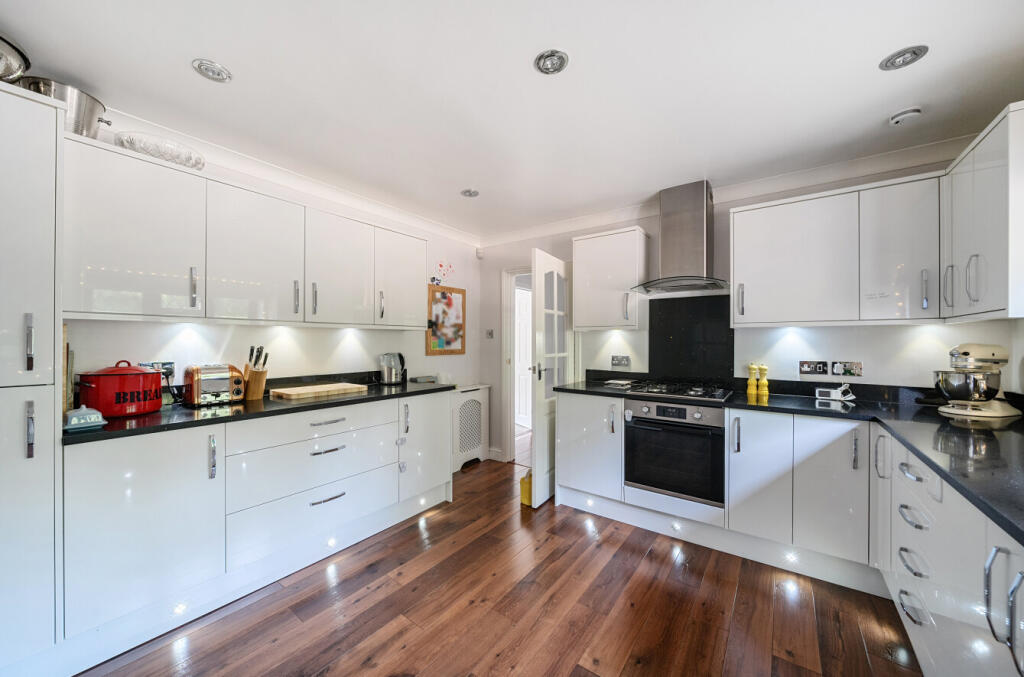 1324761-12-68750b...