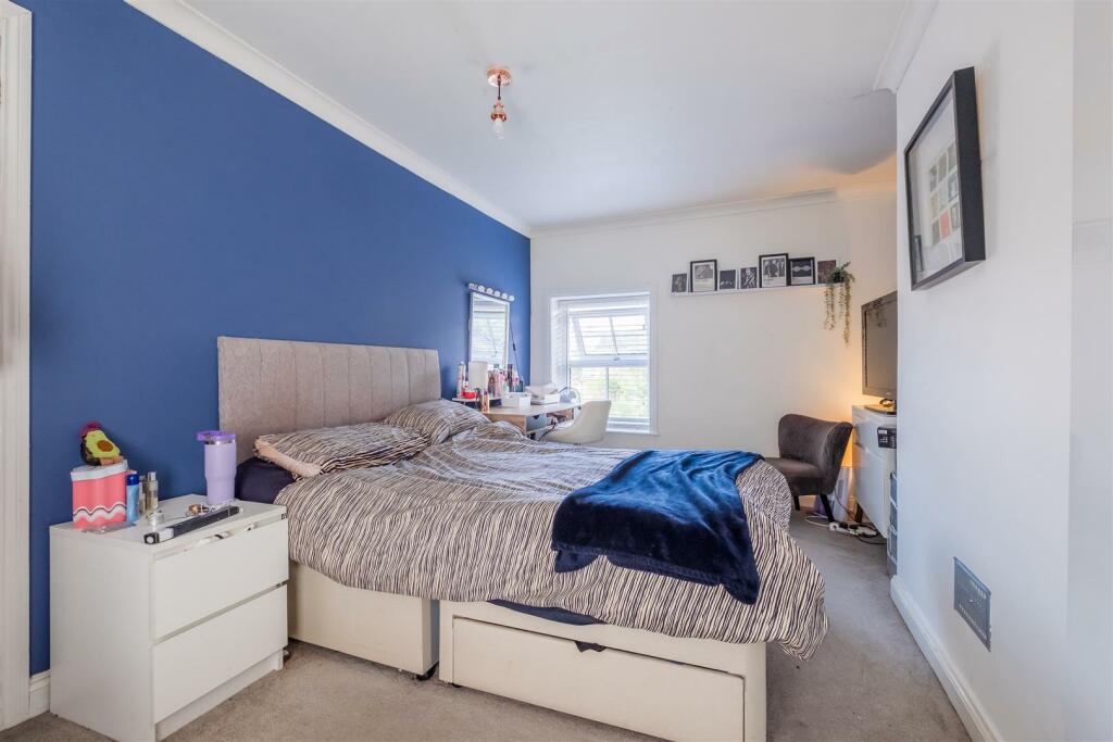 BED 3.jpg