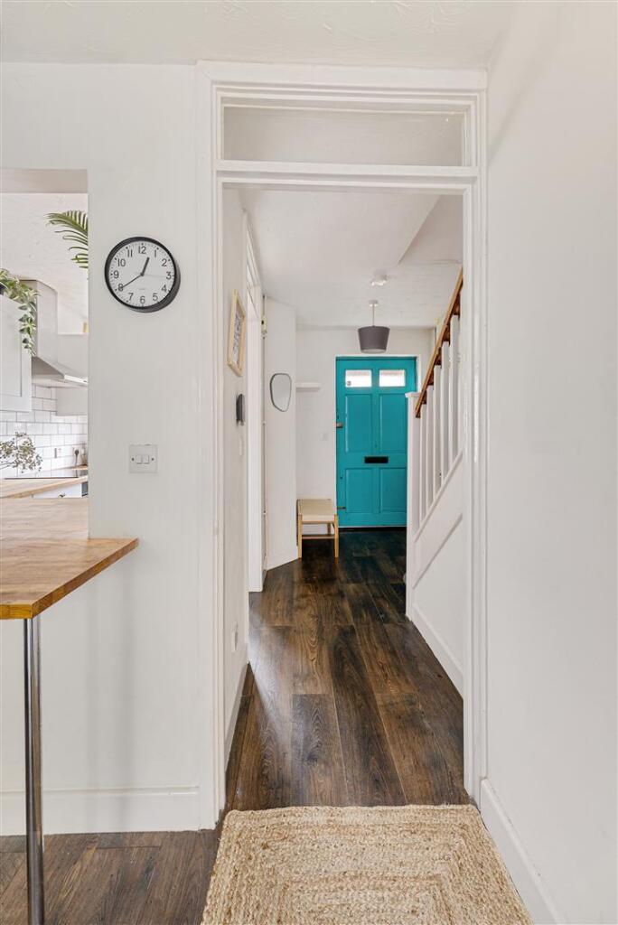 Marconi Rd, E10