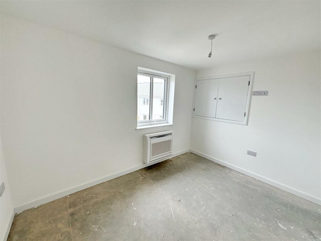 Bedroom 1.jpeg