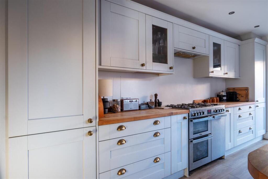 23 Balmoral Terr-11.jpg