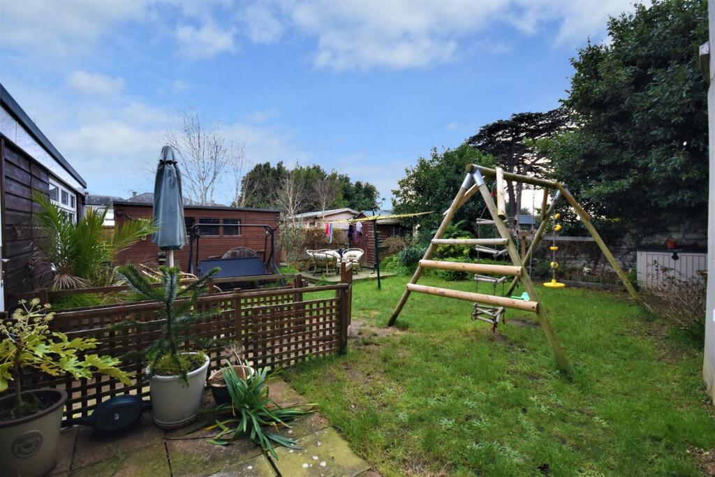 Communal Garden.JPG