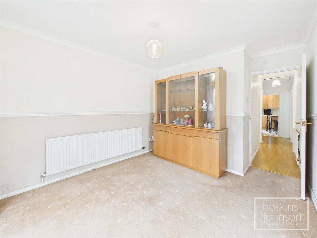 Dining Room/ Bedroom 3