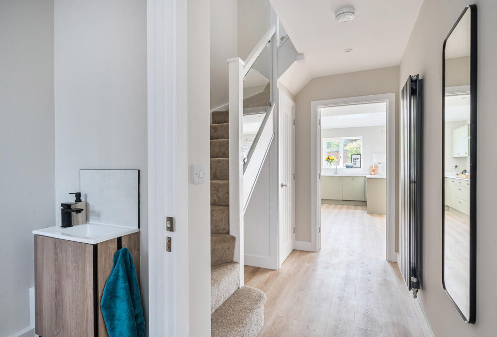 1348363-14-68bb01...