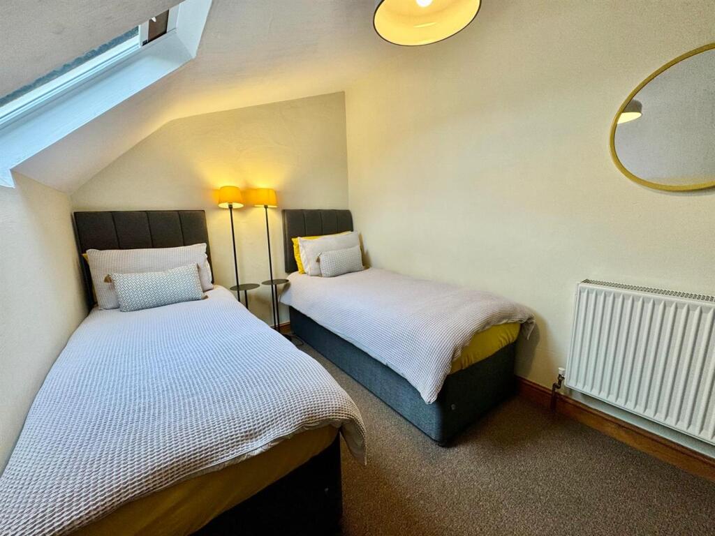 PHOTO-2025-09-05-07-36-53 (13).jpg