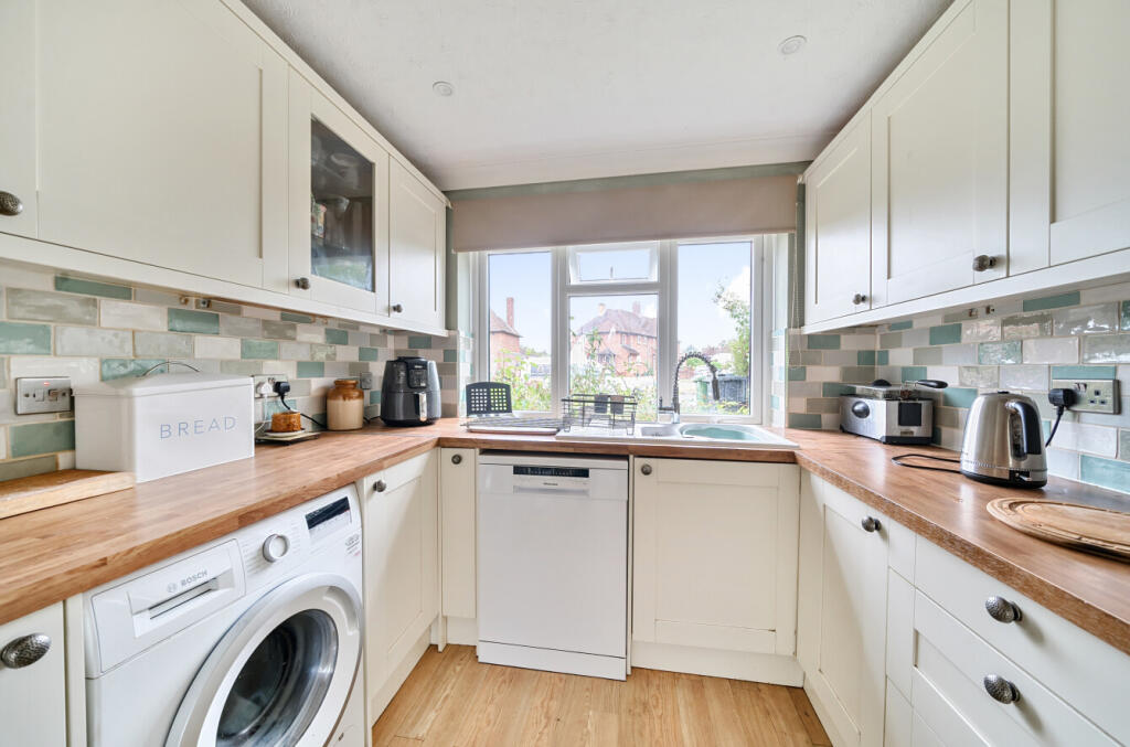 1315689-13-6864fd...