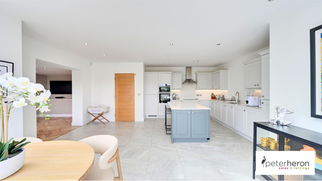 Kitchen/Dining &amp; Family Room