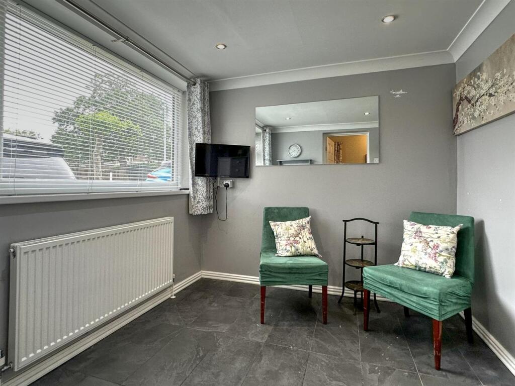 GROUND FLOOR BEDROOM