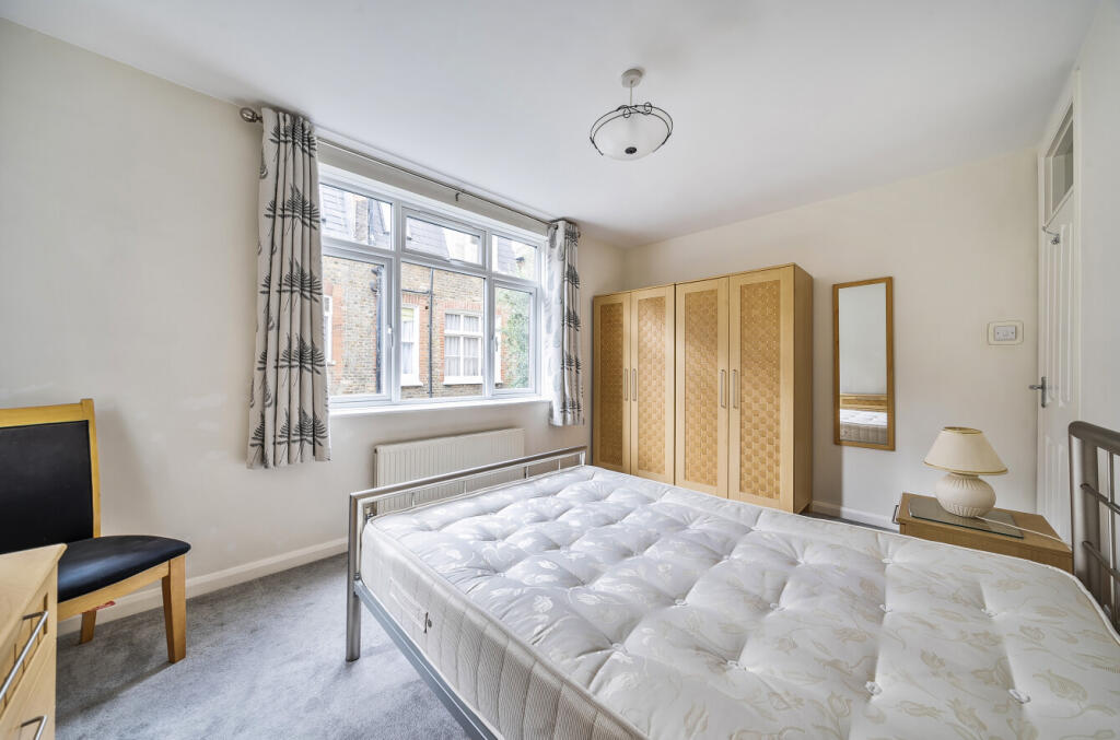 1330915-3-688cd01...