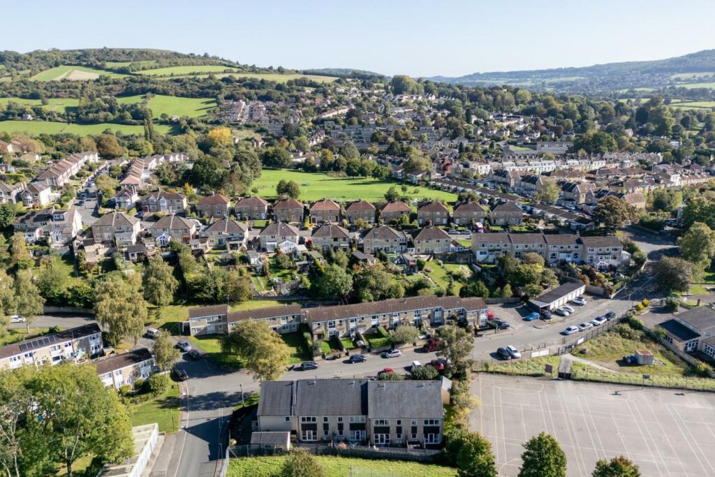 Flat 1 School Court, Spring Lane, BA1 6FD-4.jpg