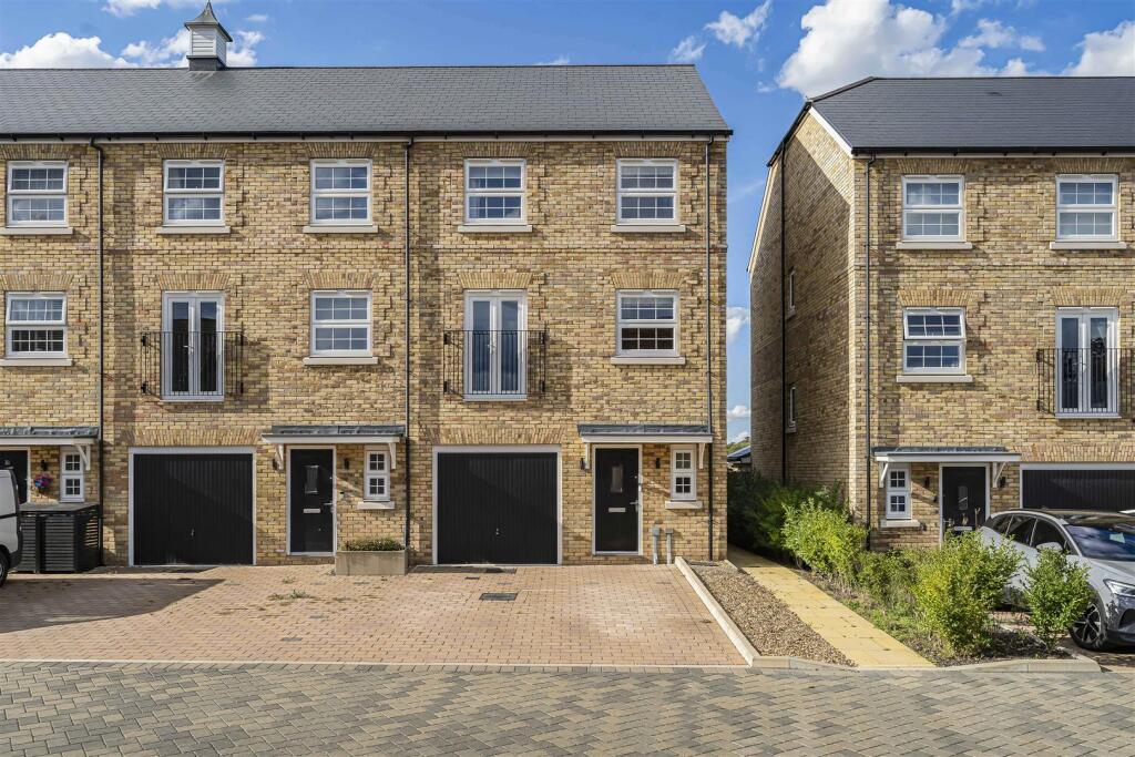 Tutte Gardens, Newmarket