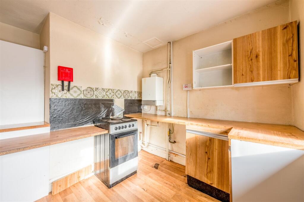 Flat 6, St Anne's Mansions-3.jpg