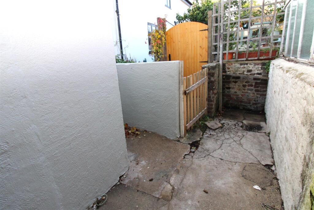 Courtyard.JPG
