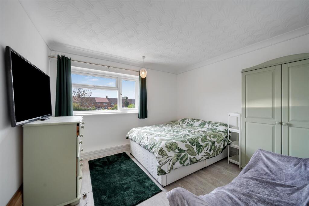 56 Kestrel Road-18.jpg