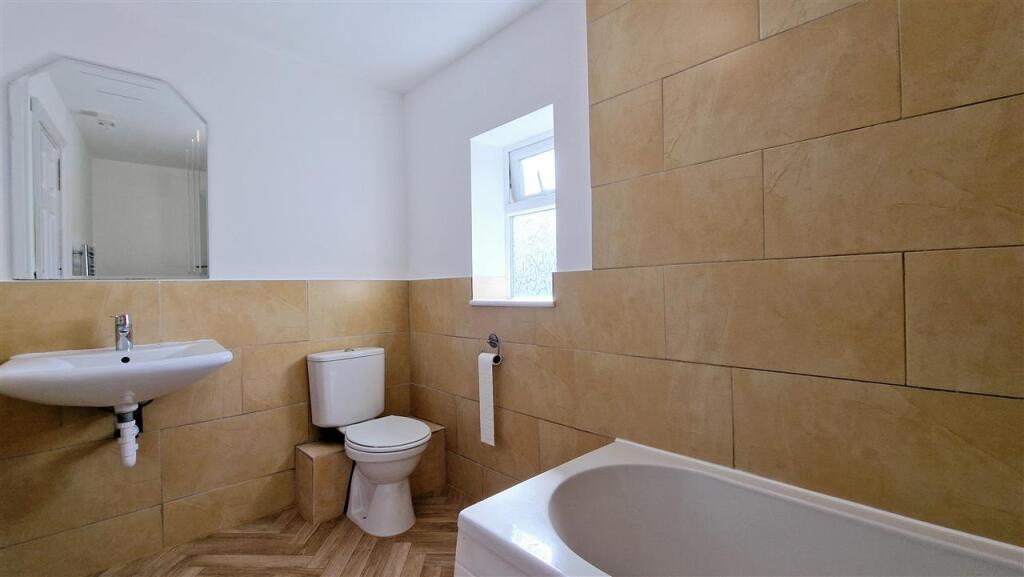 Alternative Bathroom