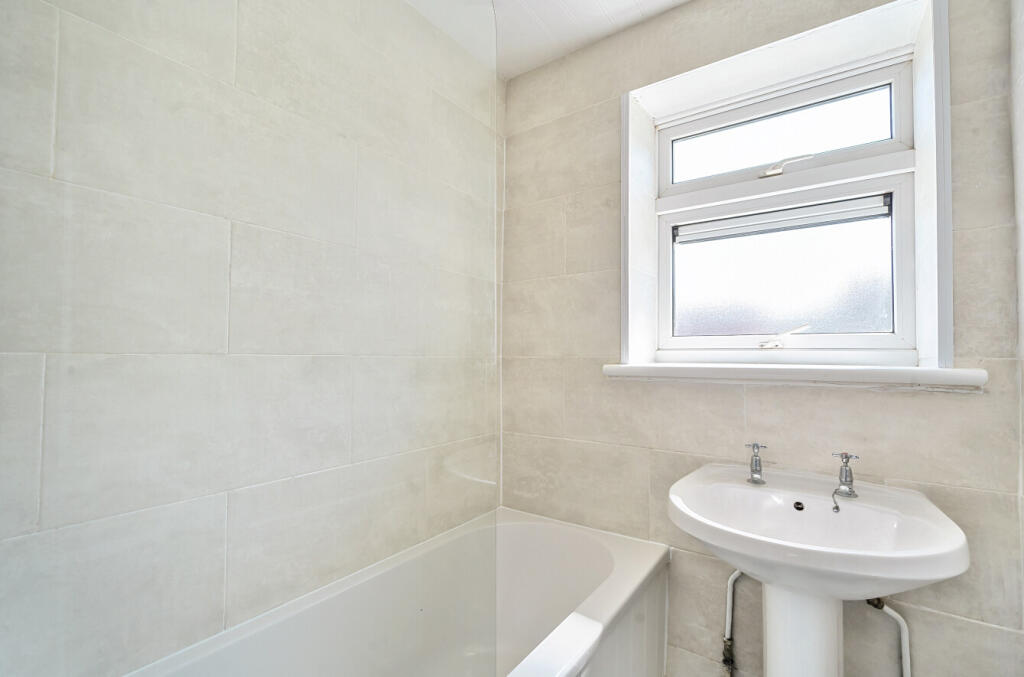 17-681503ce5d401-...