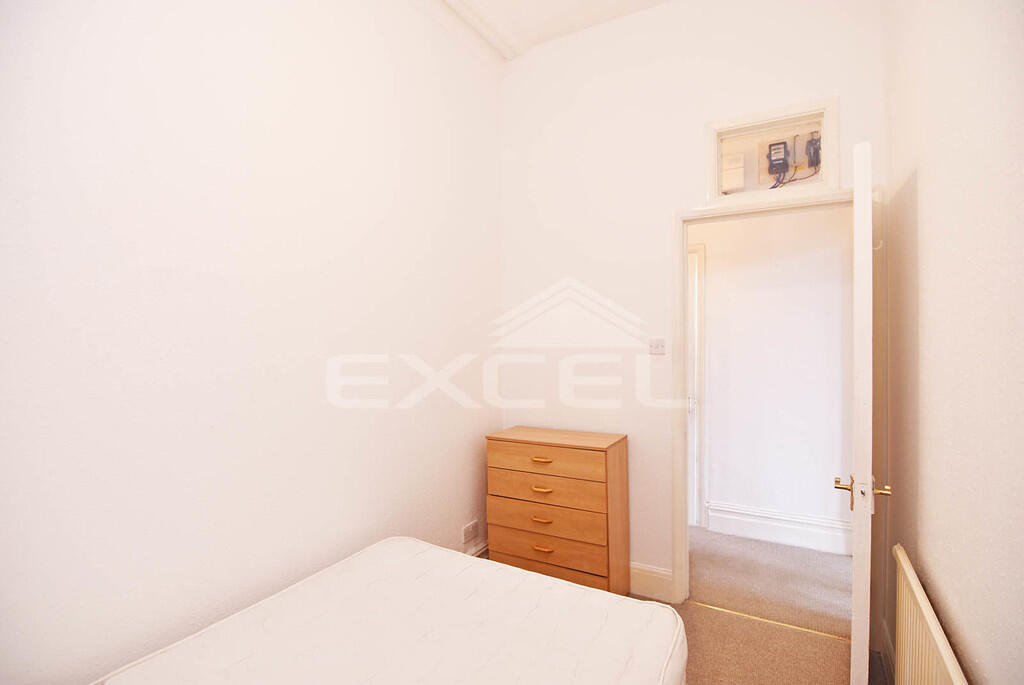 BEDROOM 2(2)