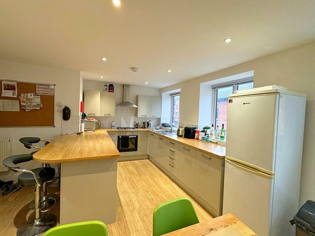 PHOTO-2024-12-02-12-10-42 2.jpg