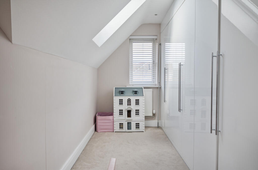 1354495-4-68c7fa3...