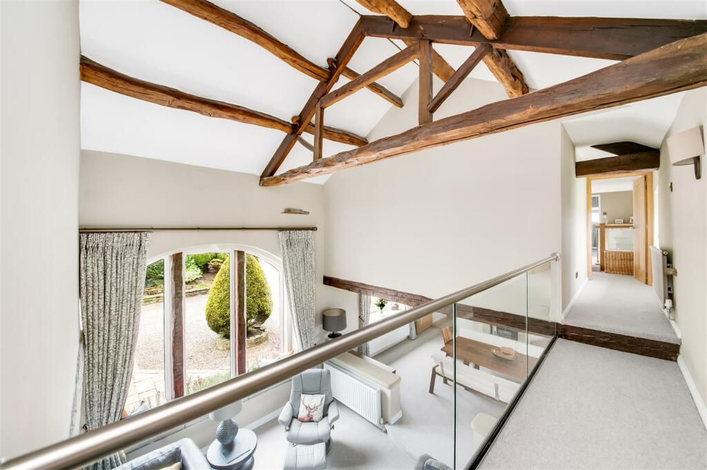 First Floor Landing.jpg