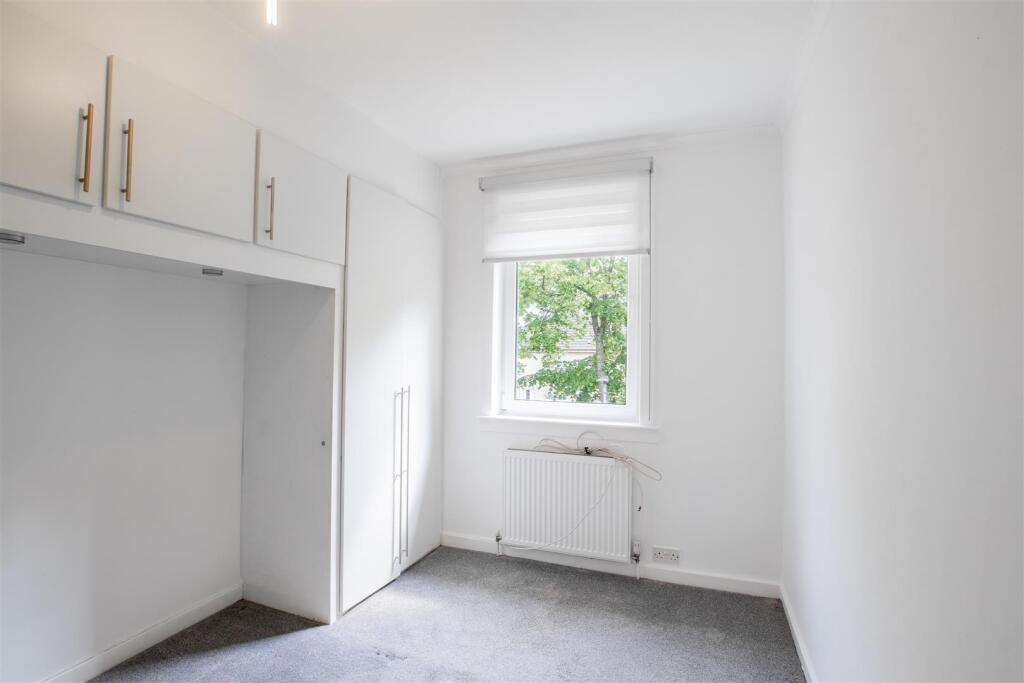 bedroom.one-2.jpg
