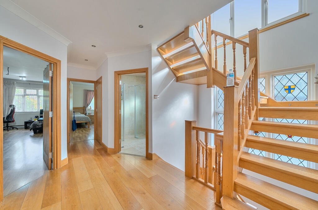 1374418-10-690463...