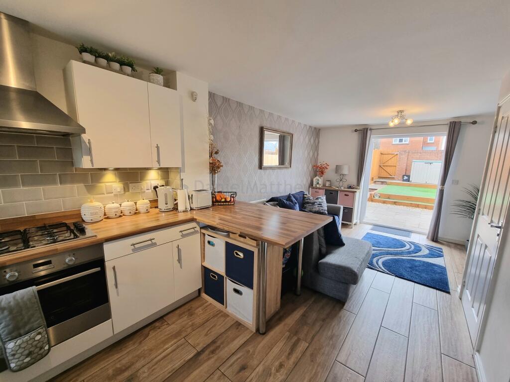 Open Plan Kitchen / Lounge