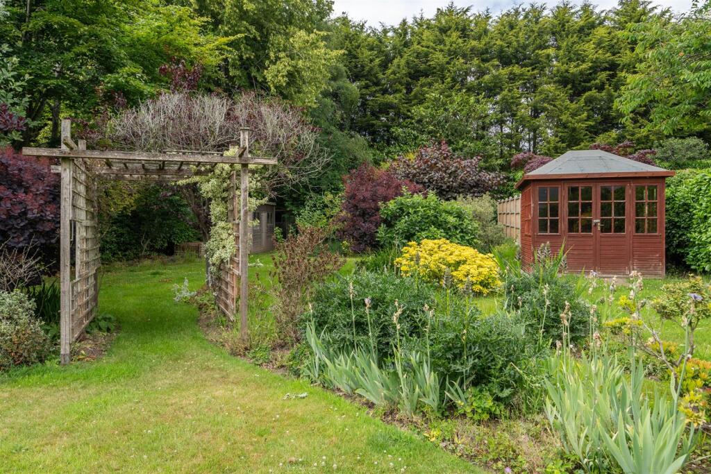 67A, Hampton Lane_53.jpg