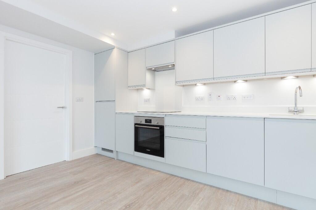 Flat 2, Cranham House, 75 Cranham Street, Oxford, OX2 6DE