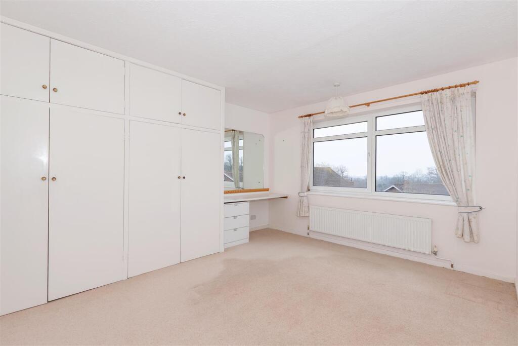 For Sale by Aspire Residential | Longlands Glade