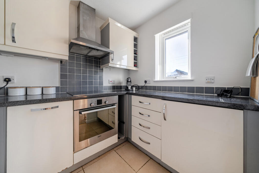 1396130-1-695baaf...