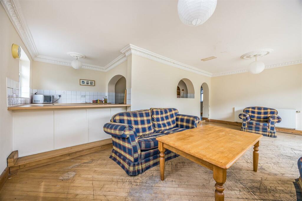 136 London Road, Widley-Small-PorticoMarketing-O'H