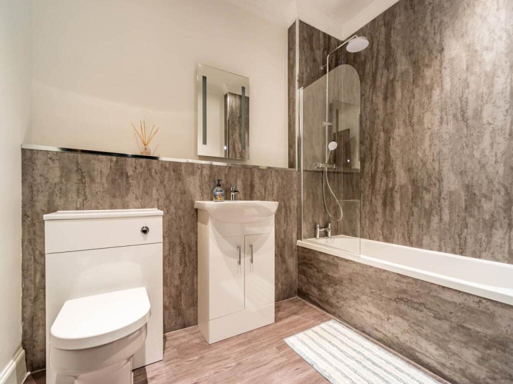 61025_38B-RoyalTerr-