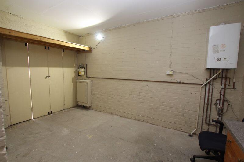 Garage/store