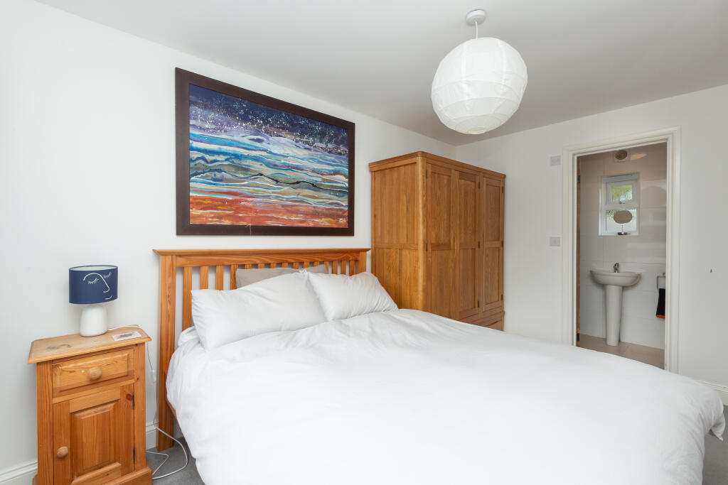 general 16 Convent R