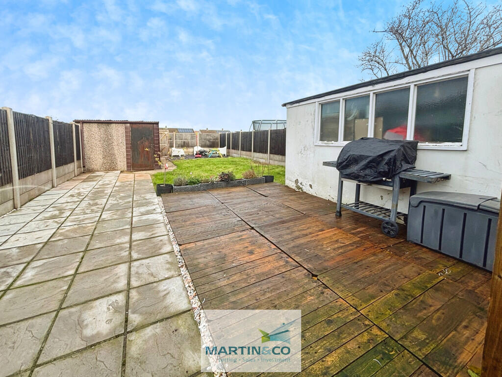 7f6a8276--4704-A2...