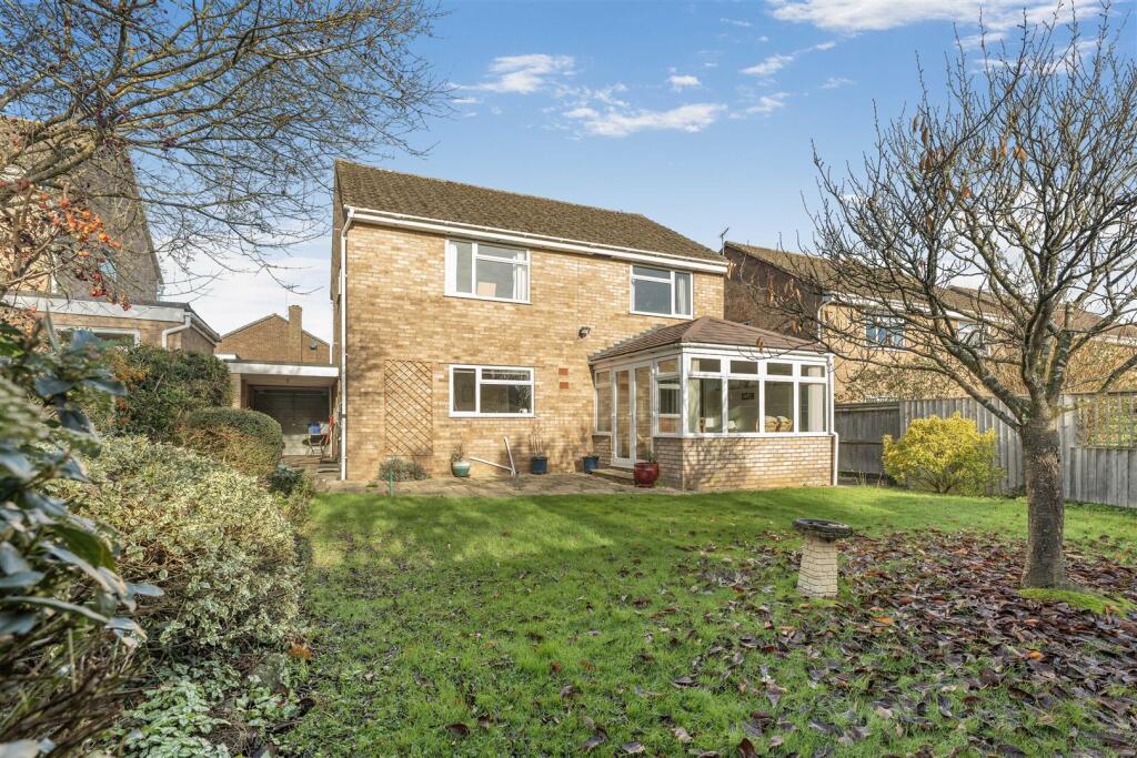 7 Lawrence Leys, Bloxham-19.jpg