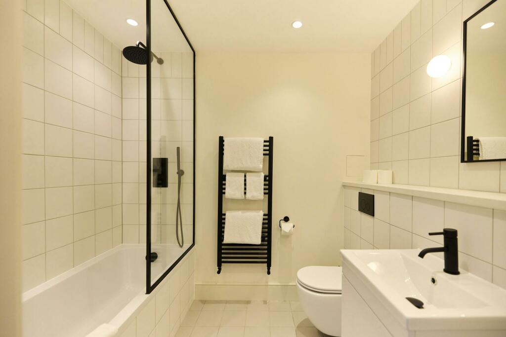 Bathroom.jpeg