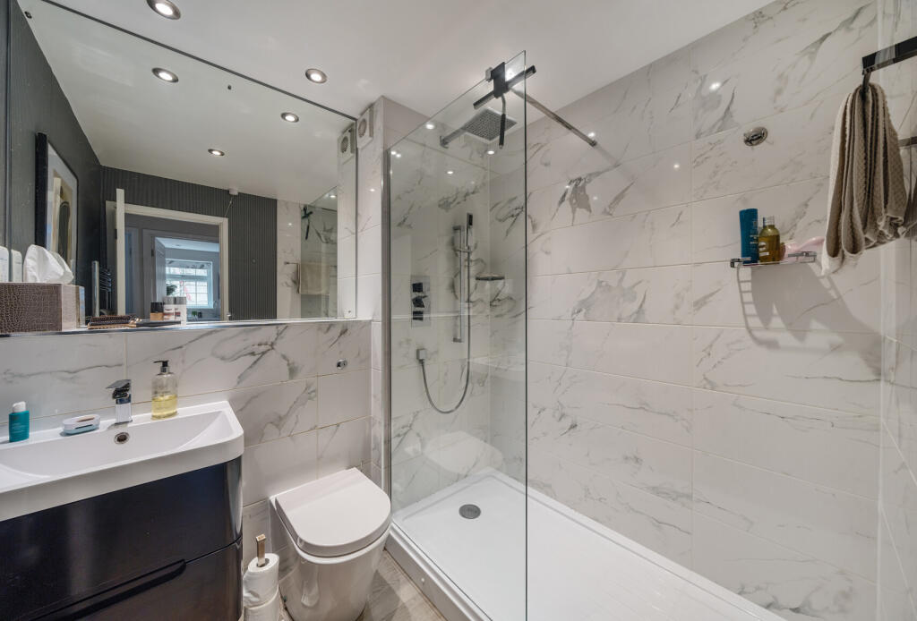 1355957-21-68ca77...