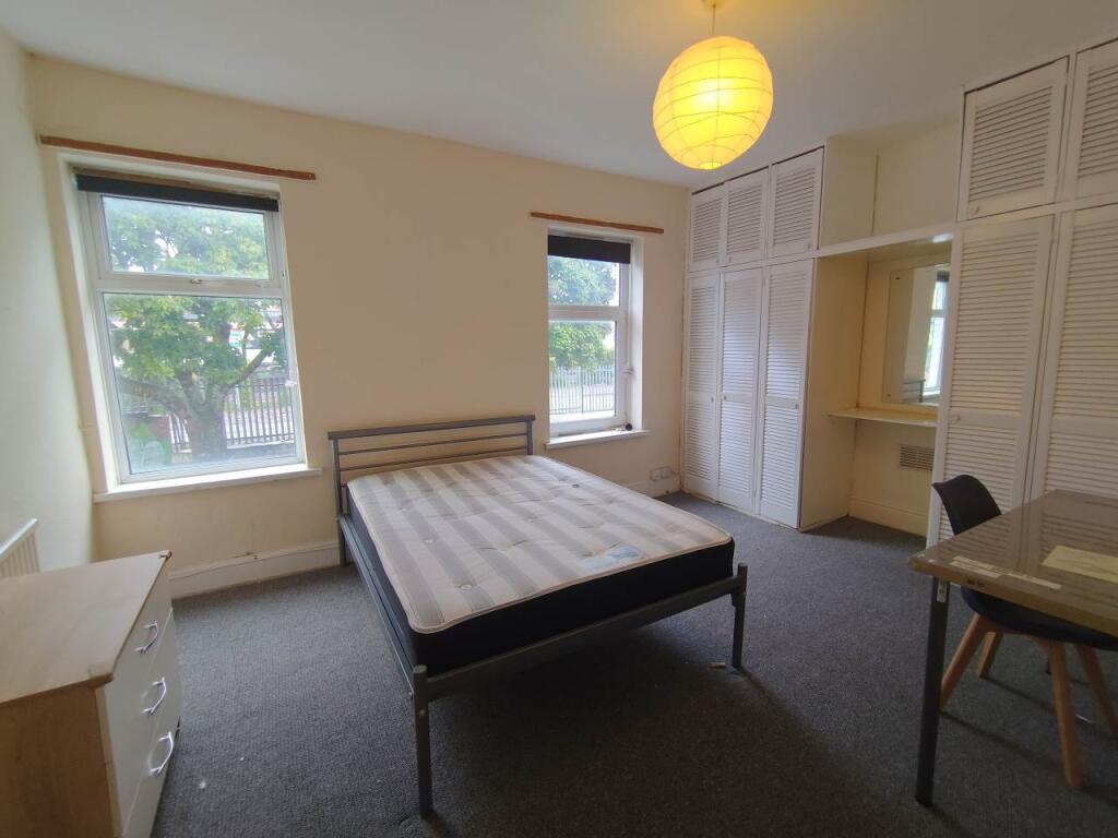 First Floor Front Be