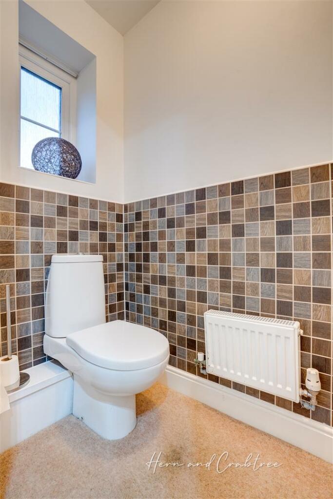 Mostyn Square, Llanishen, HernCrabtree (13).jpg