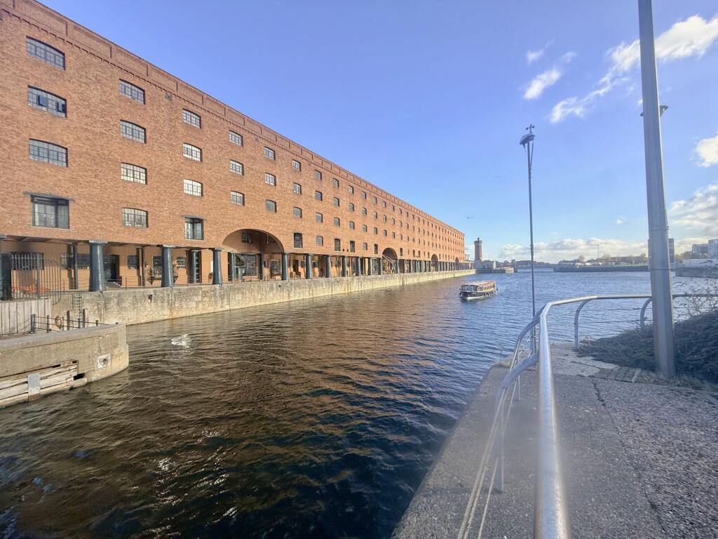Apartment ,  Royal Quay, Liverpool